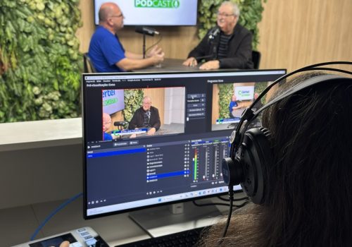 Bastidores de gravação do primeiro podcast