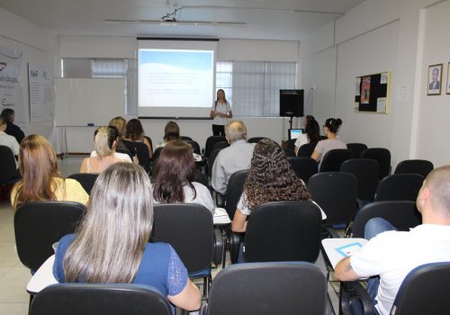 Palestra foi dirigida aos professores e estudantes do curso Técnico em Agropecuária do Colégio Teutônia no início do ano letivo (Foto: Leandro Augusto Hamester)