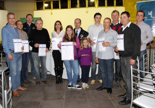 Produtores da Dália Alimentos receberam premiação da Gadolando (Foto: JM Alvarenga/Divulgação Gadolando)