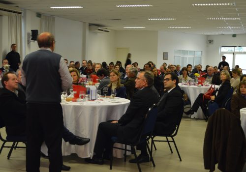 Público de mais de 120 pessoas prestigiou evento da Acil e CIC-VT (Foto: Priscila Rodrigues)
