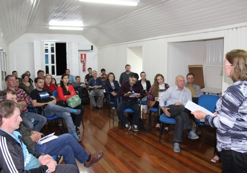 Representantes de vários segmentos participaram do encontro (Foto: Maica Viviane Gebing)