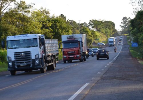 Duplicação é vista como importante para o desenvolvimento da região e para mais segurança aos motoristas e pedestres (Foto: Anderson Lopes)