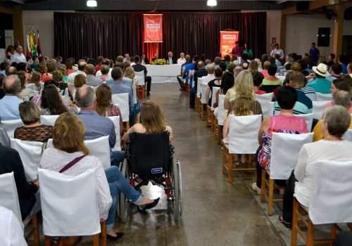 Solenidade de formatura ocorreu na última terça-feira, dia 22, na Sede Social da Associação dos Funcionários da Languiru, em Teutônia (Foto: Leandro Augusto Hamester)