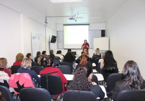 Maísa Rasche coordenou workshop em Lajeado (Foto: Divulgação)