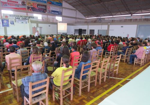Mais de 400 pessoas participaram de atividades relacionados à saúde, motivação e ao cotidiano das mulheres rurais (Foto: Tiago Bald – Emater/RS-Ascar)
