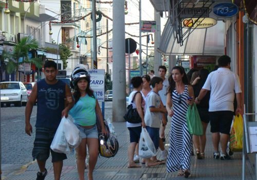 Consumidores têm últimos dias para aproveitar horários estendidos das (Foto: Simone Rockenbach Kamphorst)