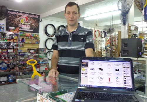Empresário Paulo Luciano dos Santos aposta também nas vendas pela web (Foto: Divulgação)