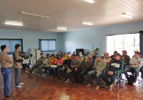 Produtores do município recebem o sexto lote de bonificação, incentivo da Administração Municipal (Foto: Divulgação)