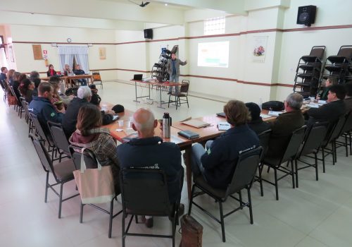Extensionistas da área de cobertura do programa discutiram os rumos do trabalho (Foto: Divulgação)